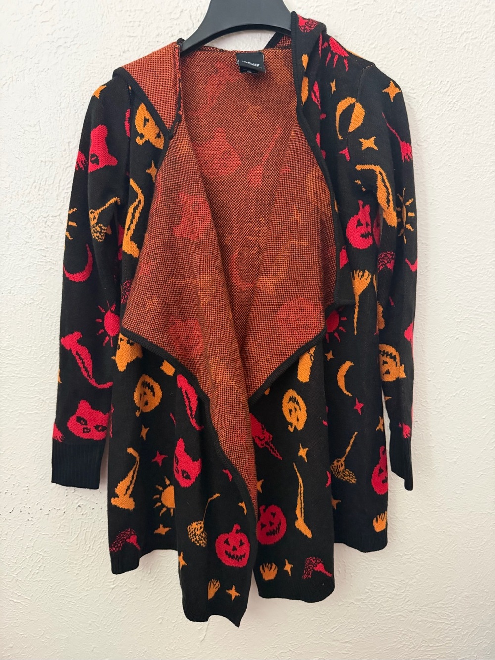 Halloween Disney Hocus Pocus Print Open-Front Hooded Cardigan - Black/Orange/Red